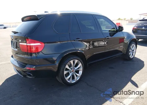 2010 BMW X5 xDrive48I z USA, uszkodzony, nr VIN 5UXFE8C58AL311935